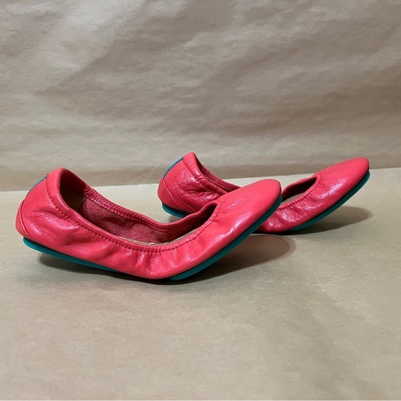 Tieks by Gavrieli | Poppy Red Leather Ballet Flats Foldable Shoes Size 6 - Picture 2 of 15